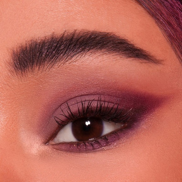 Venus XL Eyeshadow Palette - Picture 10 of 15